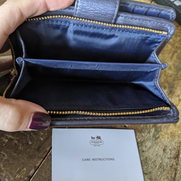 Navy Blue Coach Wallet - Picture 8 of 8